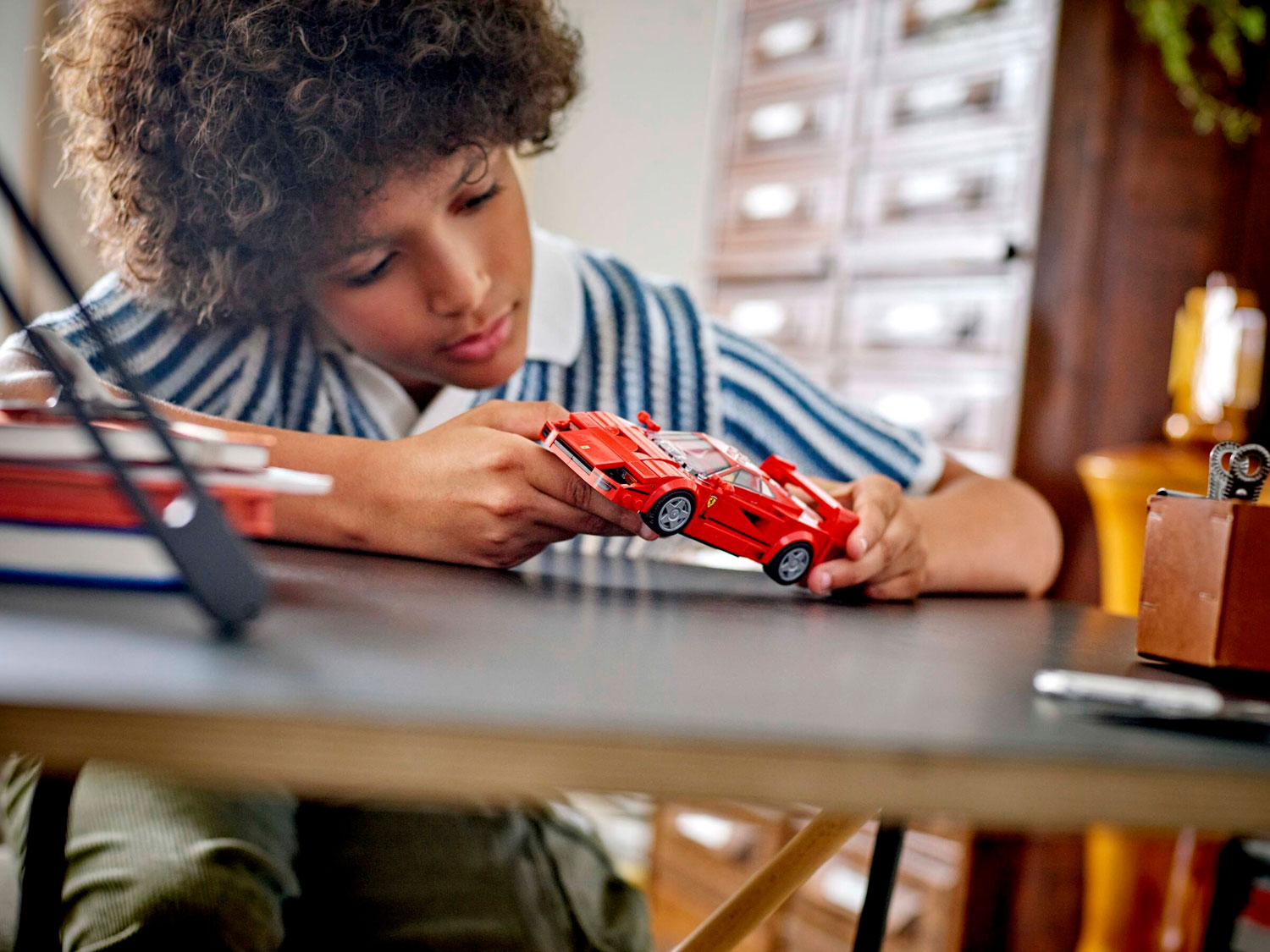 Конструктор LEGO Speed Champions Суперкар Ferrari F40 - фото 11