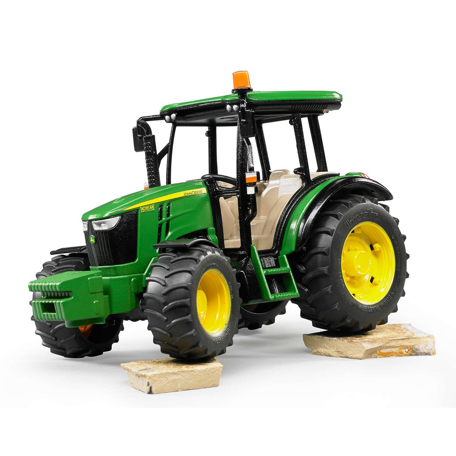 Трактор Bruder John Deere 02-106 - фото 3