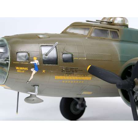 Сборная модель Revell Самолет Boeing B-17F Memphis Belle 1:48