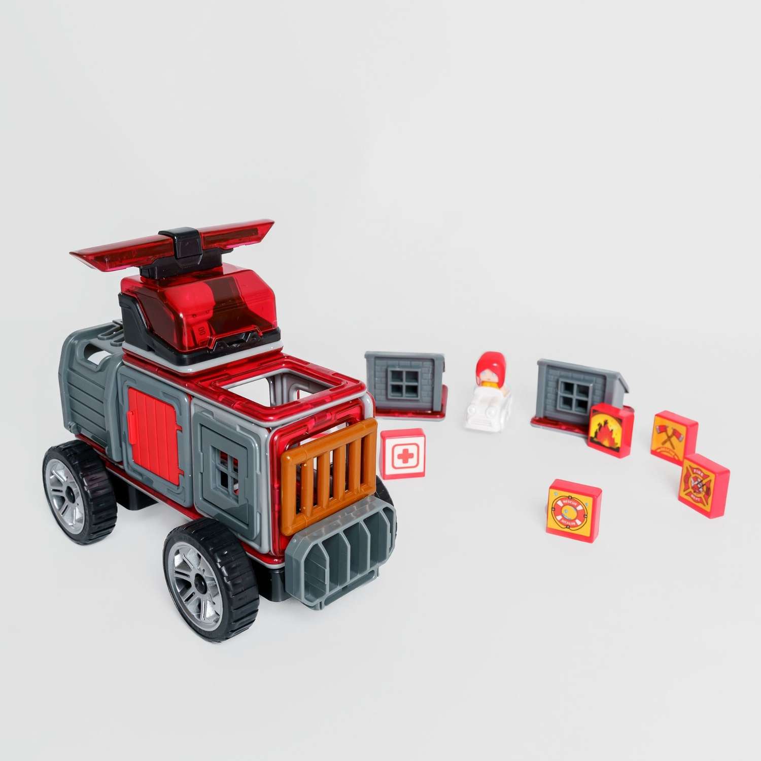 Конструктор Крибли Бу Пожарная машина магнитный сборный. Детская развивающая интересная игрушка 30 элементов - фото 1