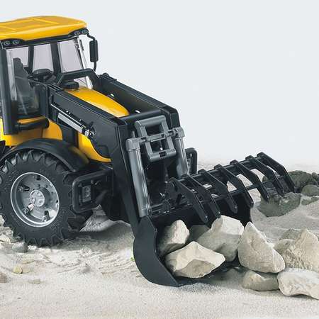 Трактор Bruder JCB Fastrac 3220 с погрузчиком