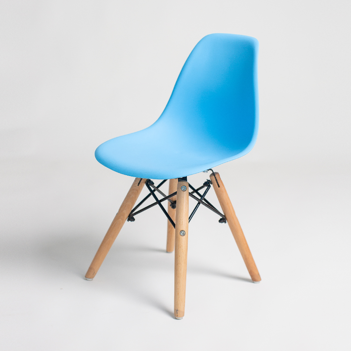 Стул детский DERSTUHL 110 Wood Eames зеленый голубой - фото 1