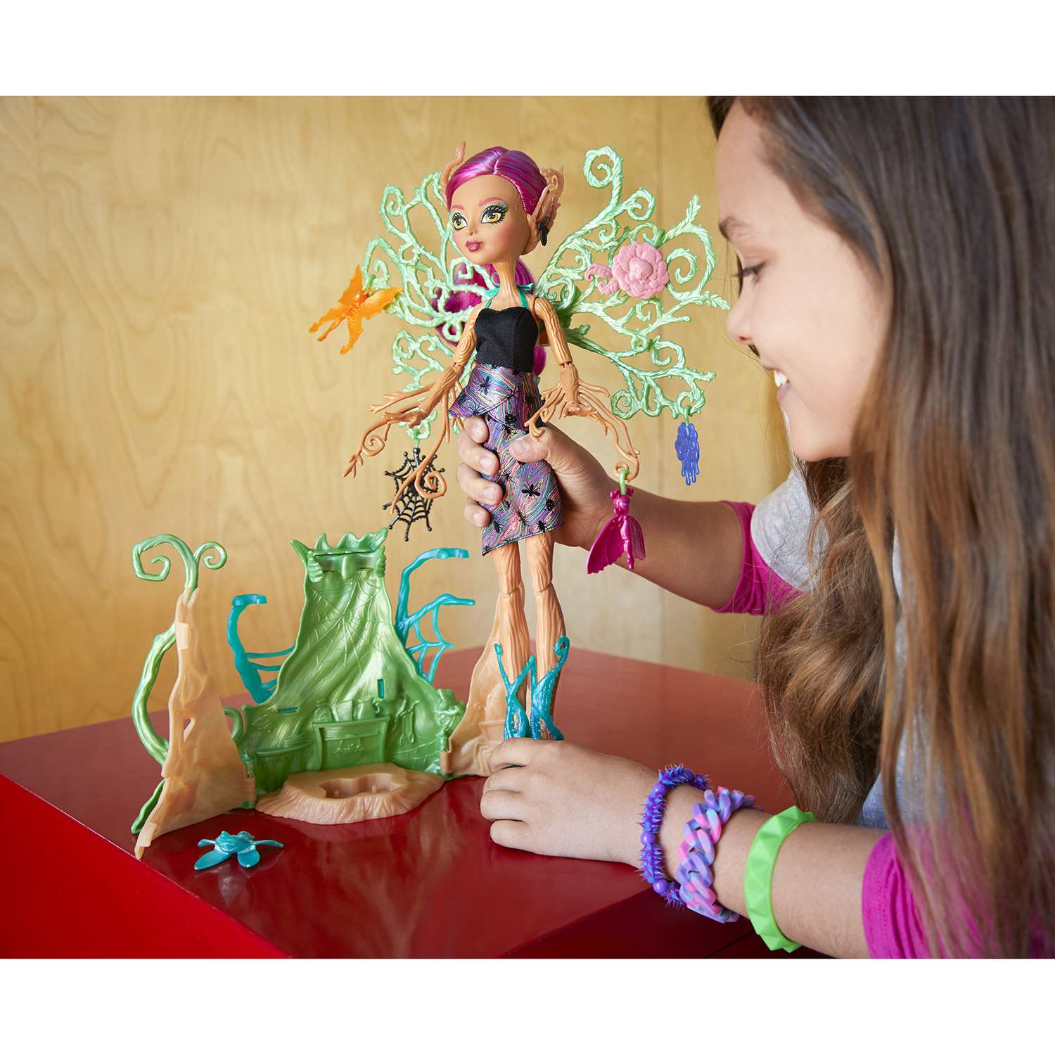 Набор Monster High Цветочная монстряшка Триса FCV59 - фото 10