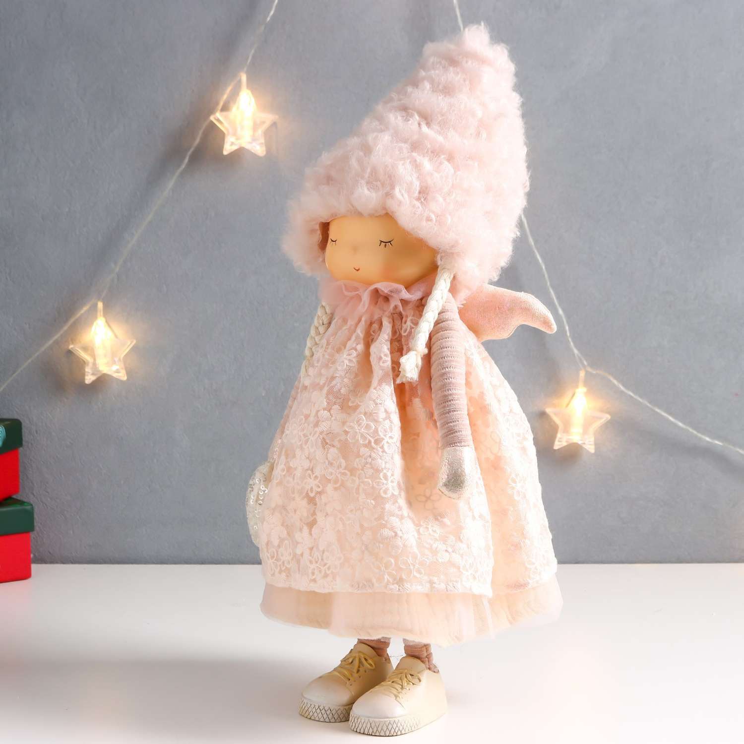 Кукла интерьерная Зимнее волшебство «Девочка в розовом платье и шапочке с сердечком» 16х13х42 см - фото 3
