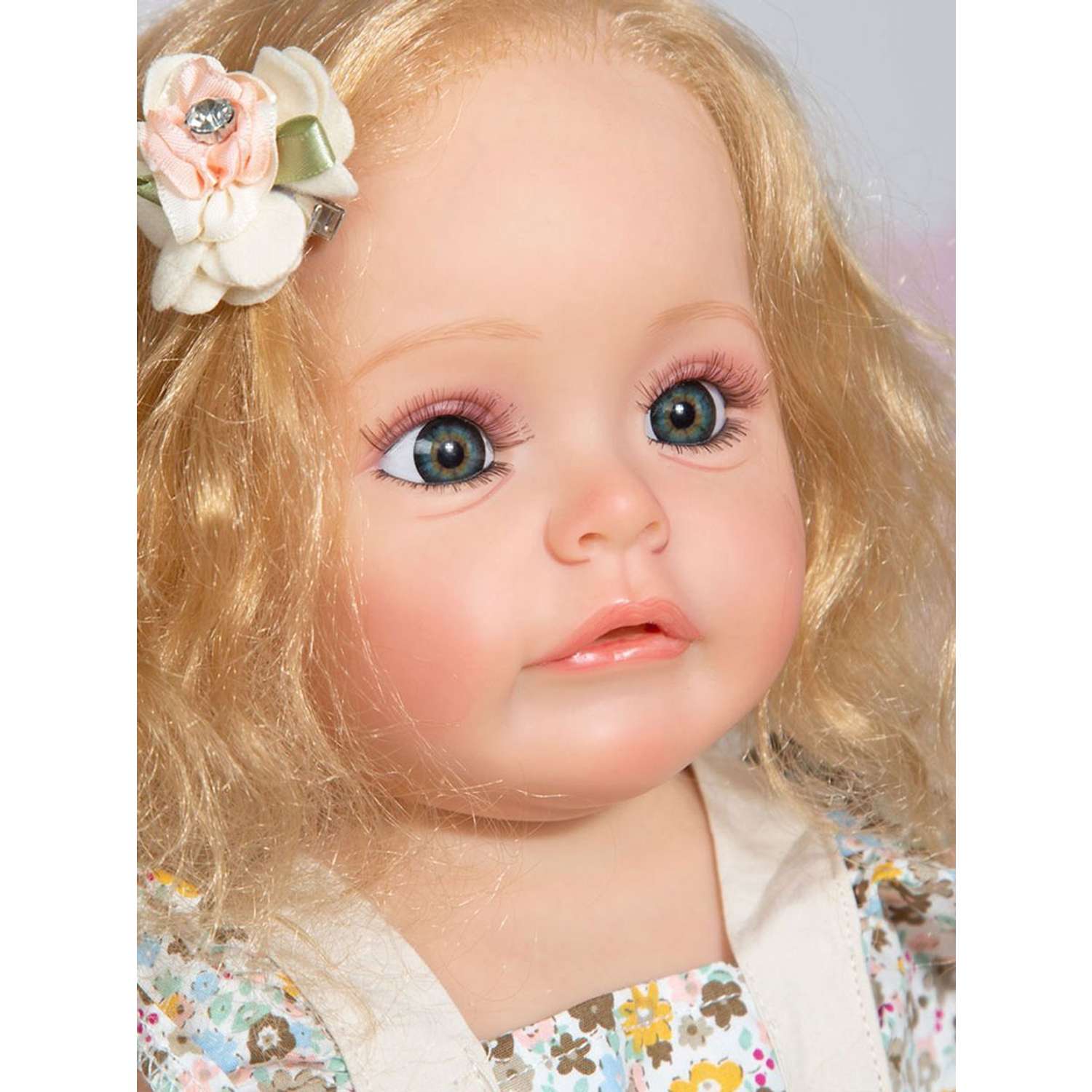 Кукла Реборн Soul Sister виниловая с комплектом одежды и пустышкой 55 см YW-REBORN-55 - фото 6