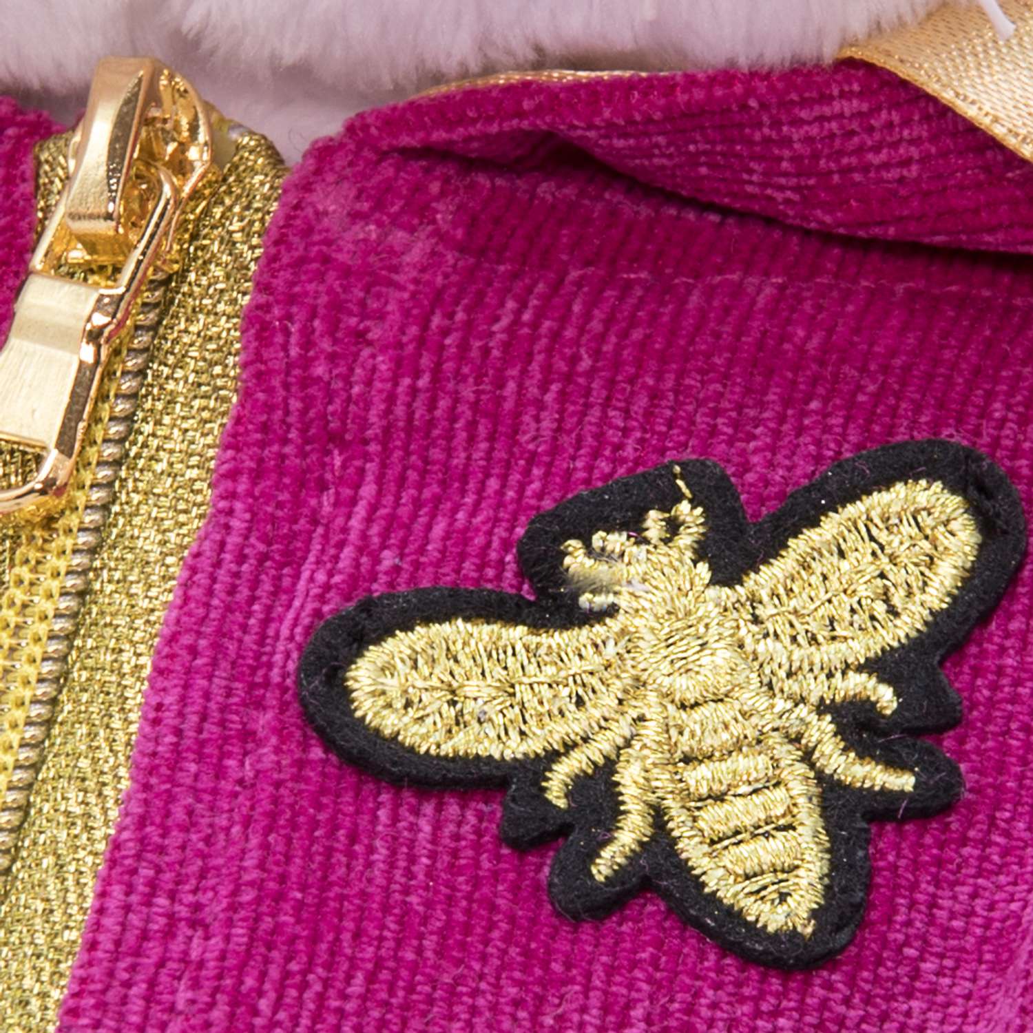 Мягкая игрушка BUDI BASA Ли-Ли в куртке с пчелкой 27 см LK27-089 - фото 4