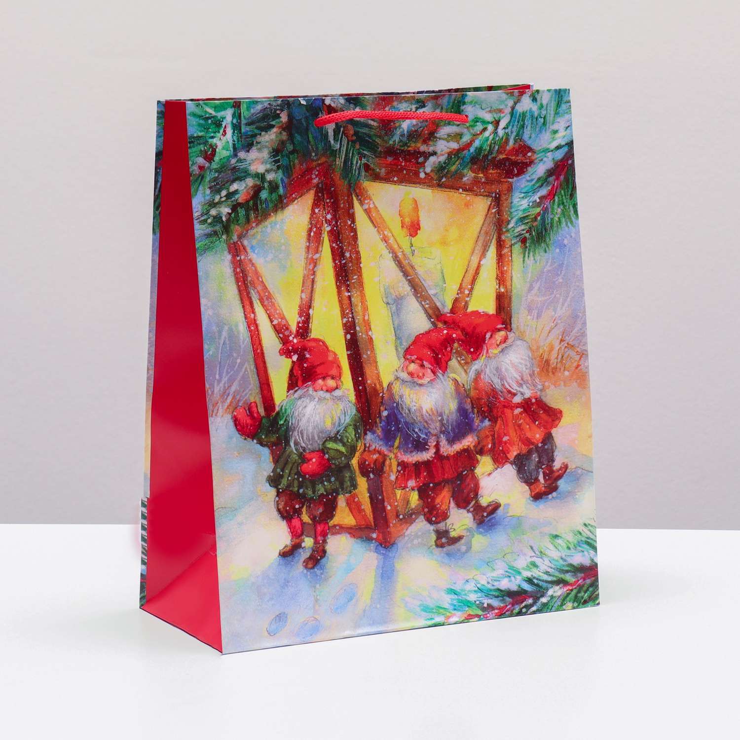 Пакет Sima-Land подарочный «Гномы» 26×32×12 см - фото 1