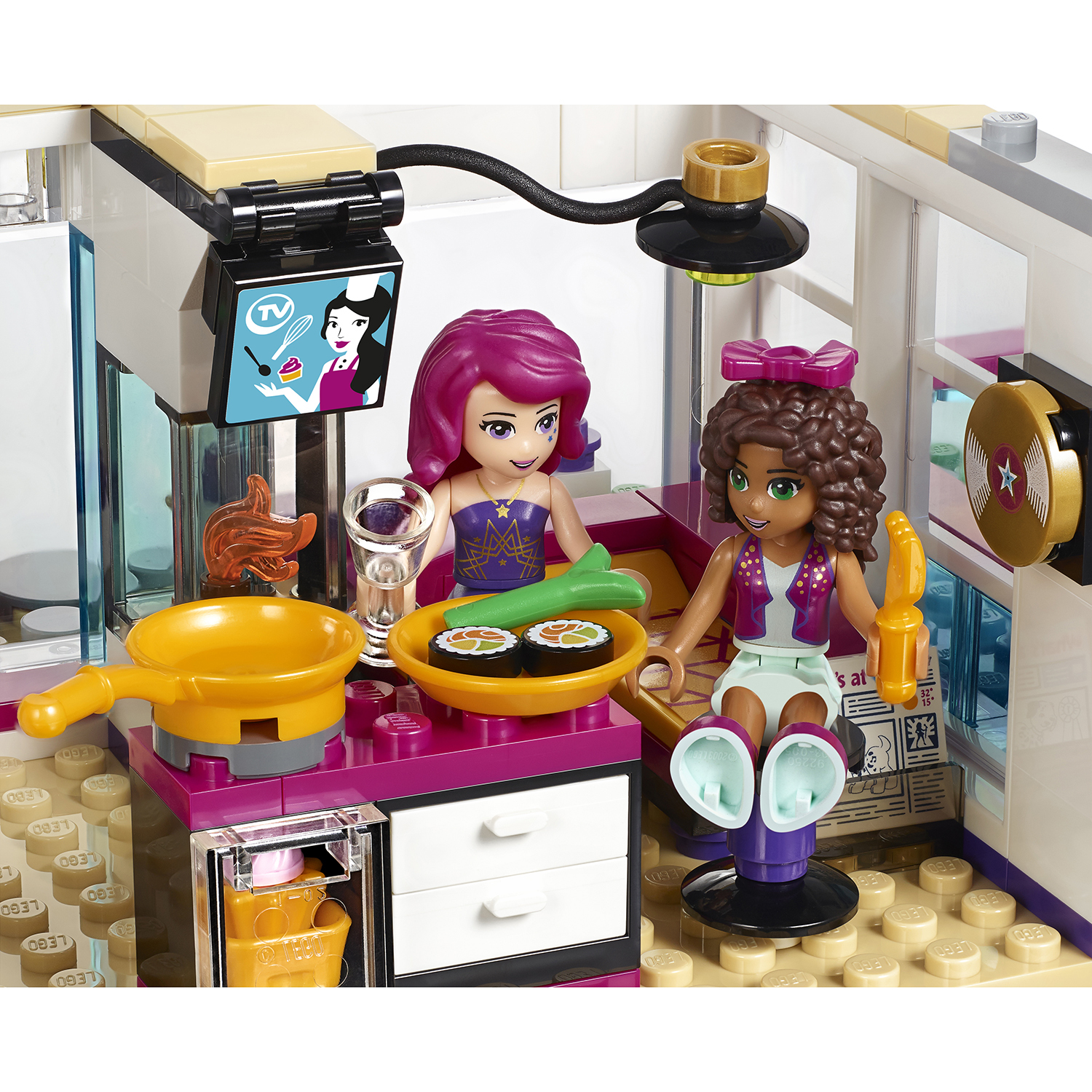 Конструктор LEGO Friends Поп-звезда: дом Ливи (41135) купить по цене 3999 ₽  в интернет-магазине Детский мир