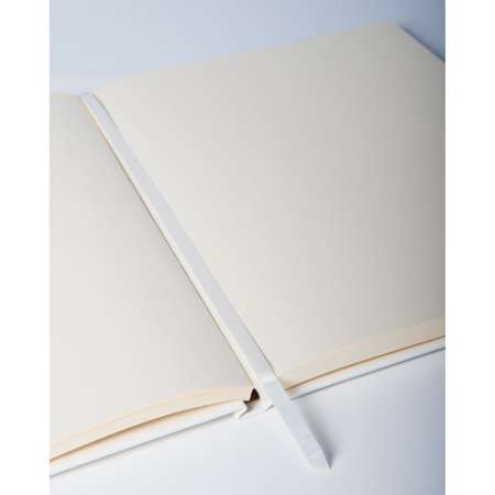 Скетчбук Talens Art Creation 140г/м2 21х29.7см 80 листов цвета слоновой кости Твердая белая обложка