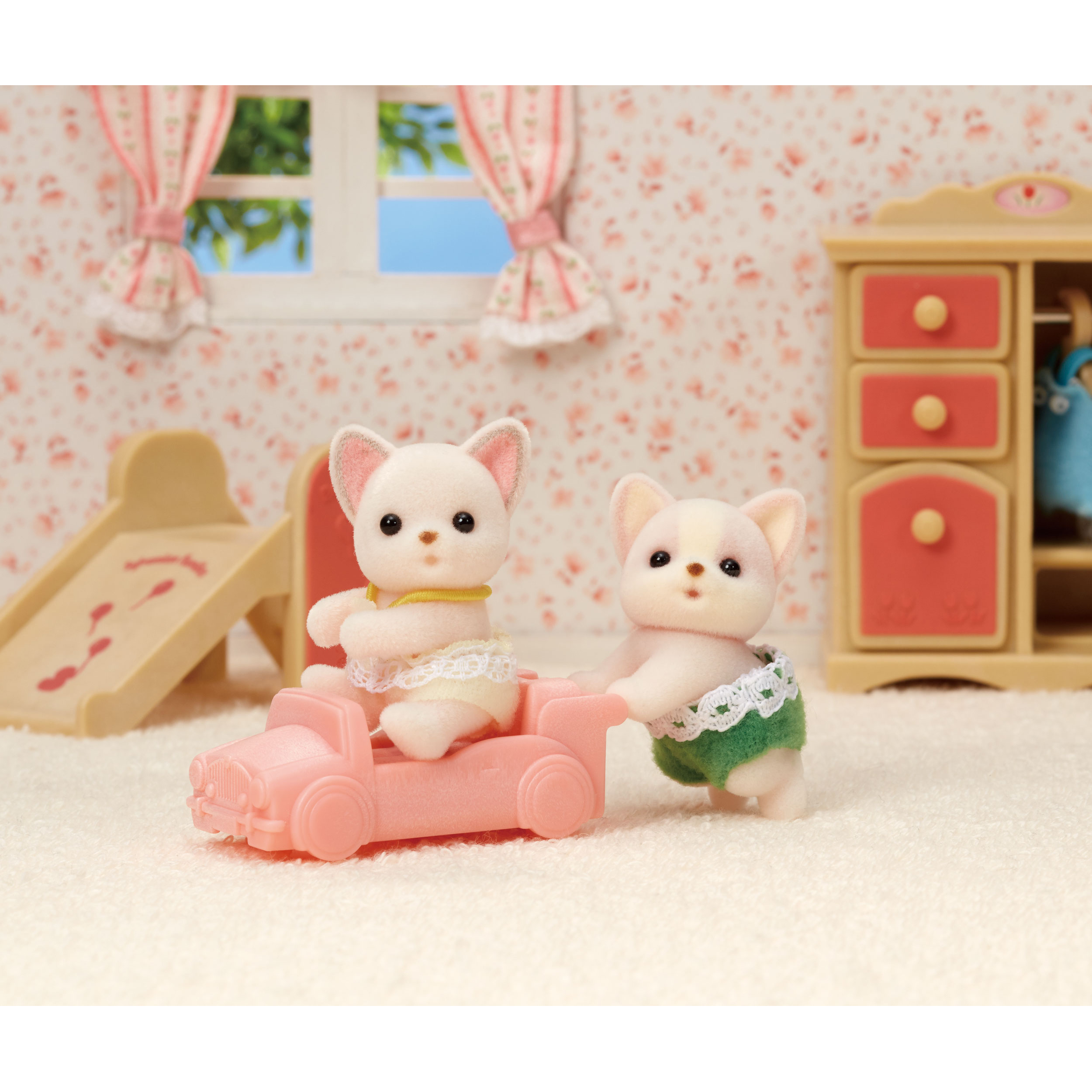 Набор Sylvanian Families Чихуахуа-двойняшки 5431 - фото 3