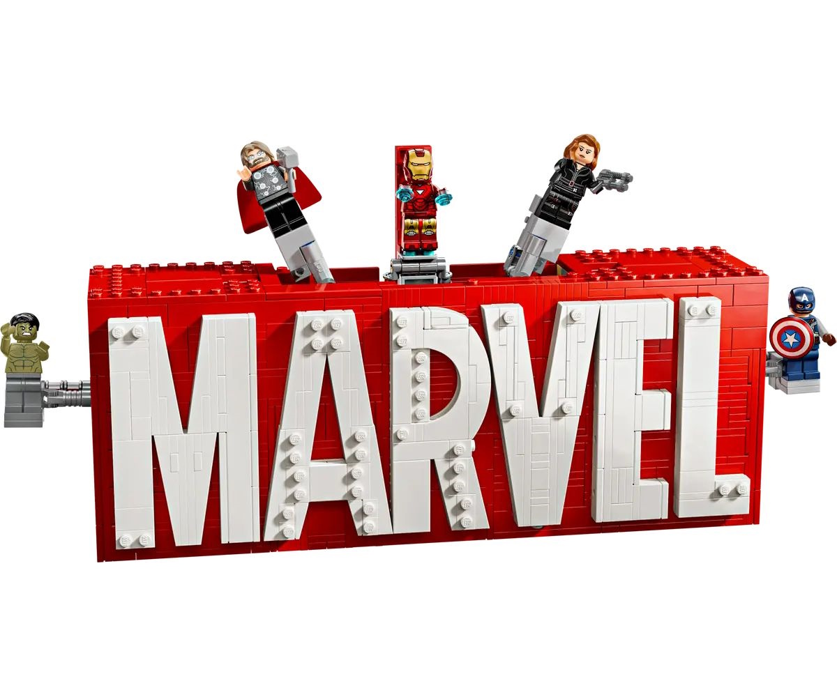 Конструктор LEGO Логотип и минифигурки Marvel 76313 - фото 2