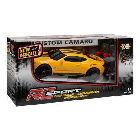 Машина радиоуправляемая New Bright 1:24 Camaro Желтая 2423