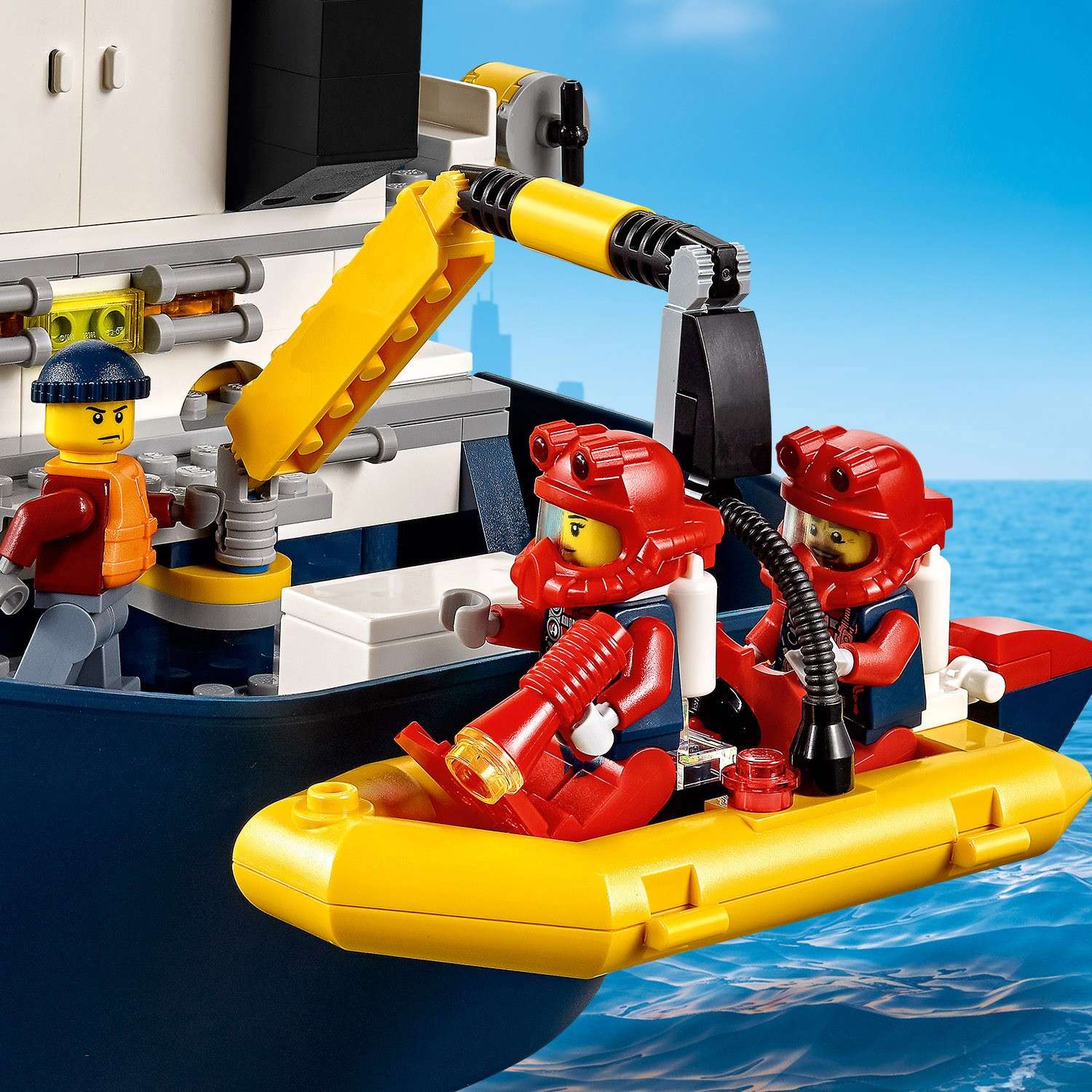 Конструктор LEGO City Исследовательское судно 60266 - фото 10