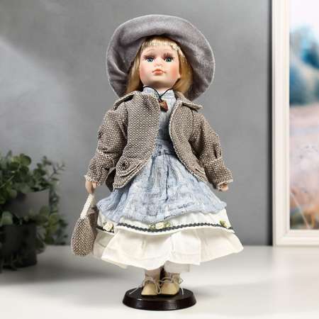 Кукла коллекционная Зимнее волшебство керамика «Лиза в голубом кружевном платье и серой курточке» 40 см