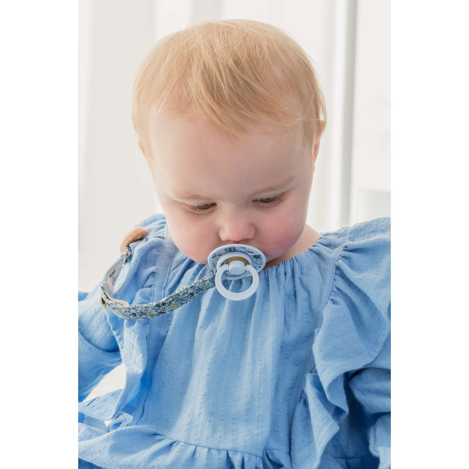 Набор 2 шт. Соска-пустышка BIBS Liberty Colour Chamomile Lawn Baby Blue 6+ месяцев - фото 6