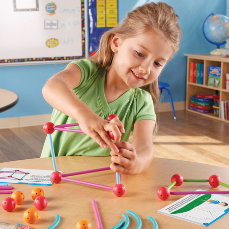 Развивающая игрушка Learning Resources «‎Погружение в геометрию. СТЕМ. С карточками». 58 элементов