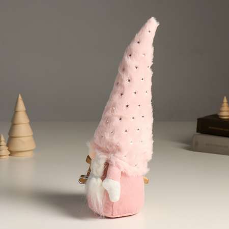 Кукла интерьерная Зимнее волшебство «Бабуся в меховом розовом колпаке со звёздами и санками» 32 см