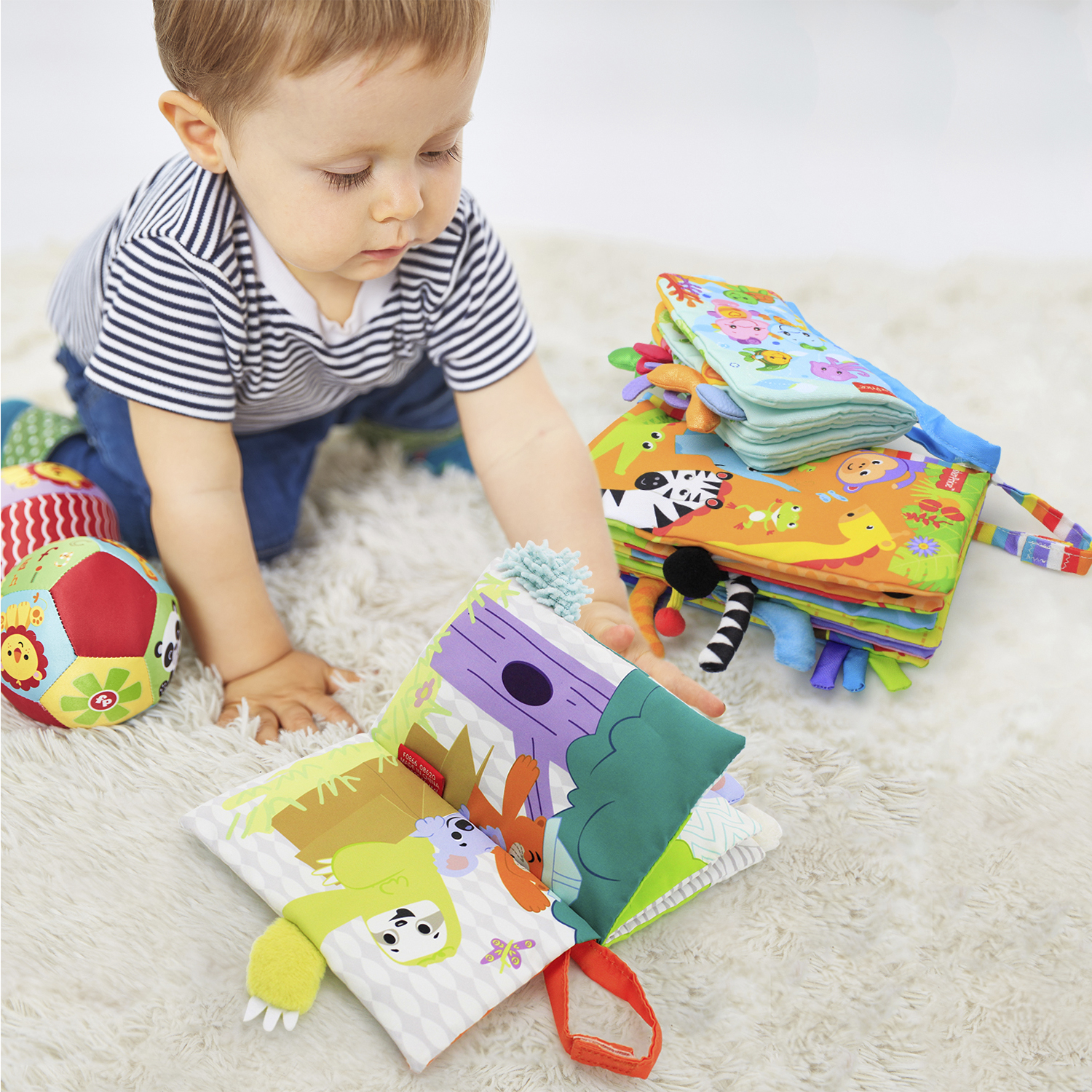 Книжка-игрушка FISHER PRICE тактильная с шуршалкой Друзья - фото 9