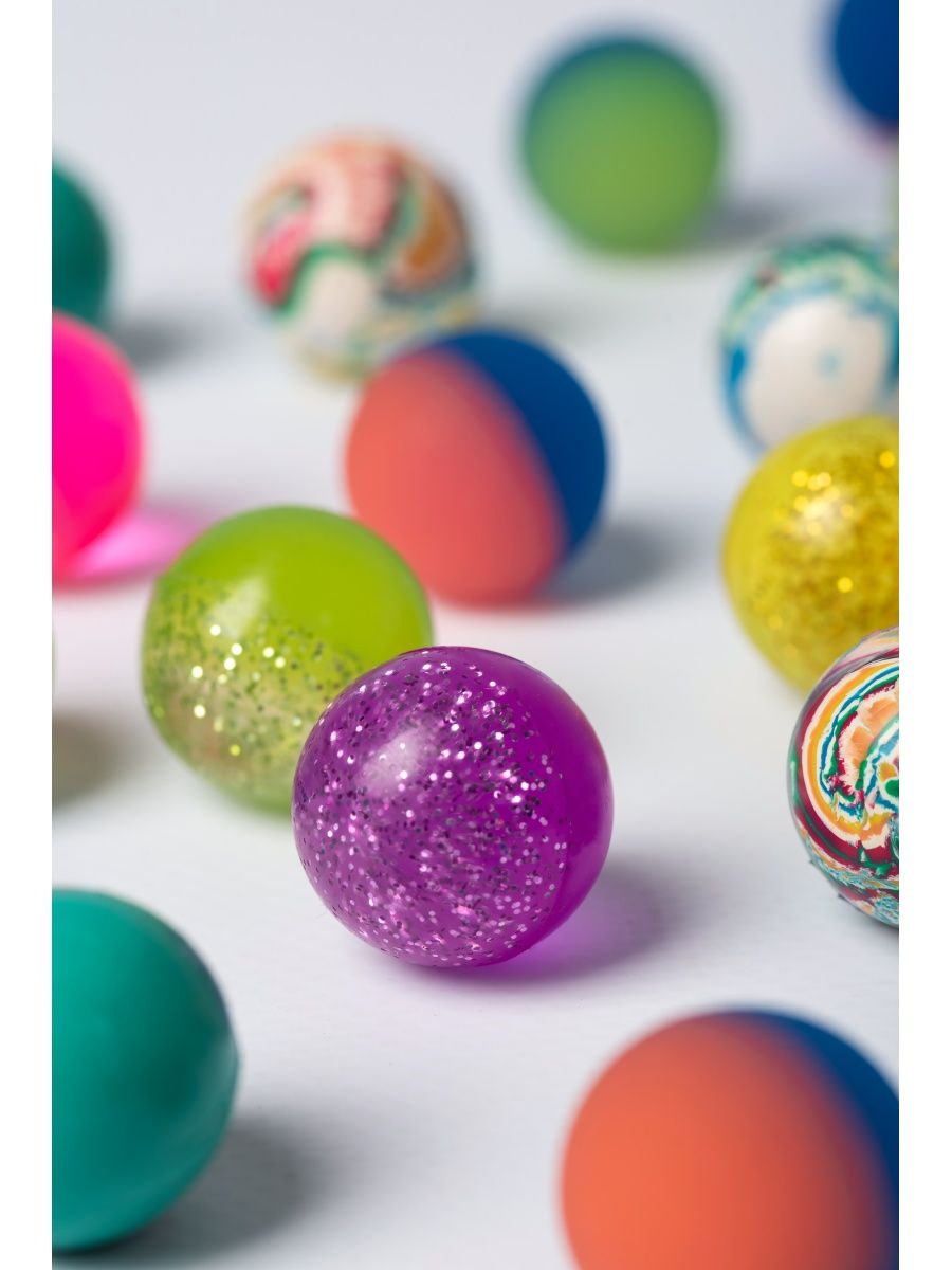 Мячи-прыгуны TopVending Цветной бум 25мм 50шт - фото 1