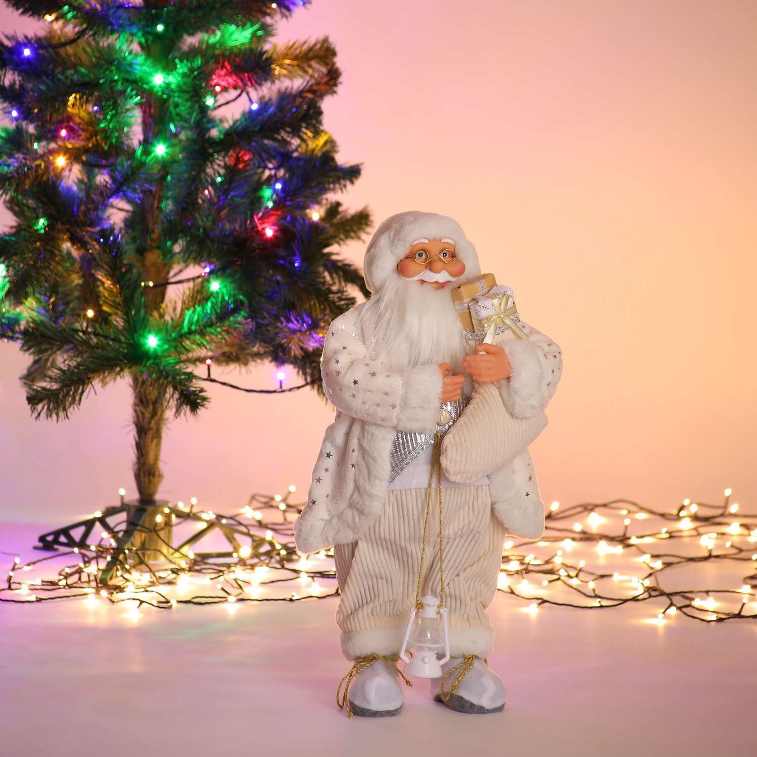 Фигура декоративная BABY STYLE Дед Мороз белый костюм телесные штаны 60 см - фото 1