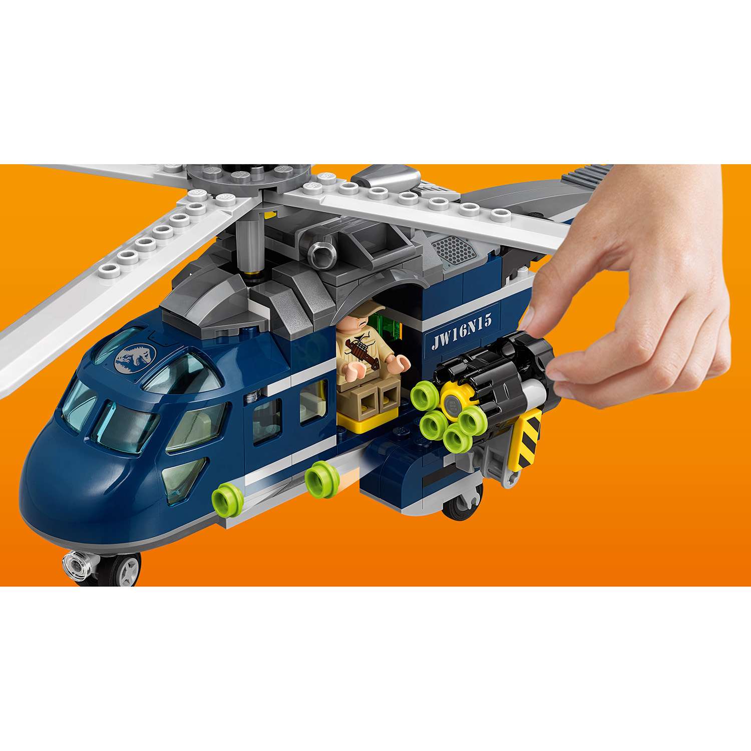 Конструктор LEGO Jurassic World Погоня за Блю на вертолёте 75928 - фото 9