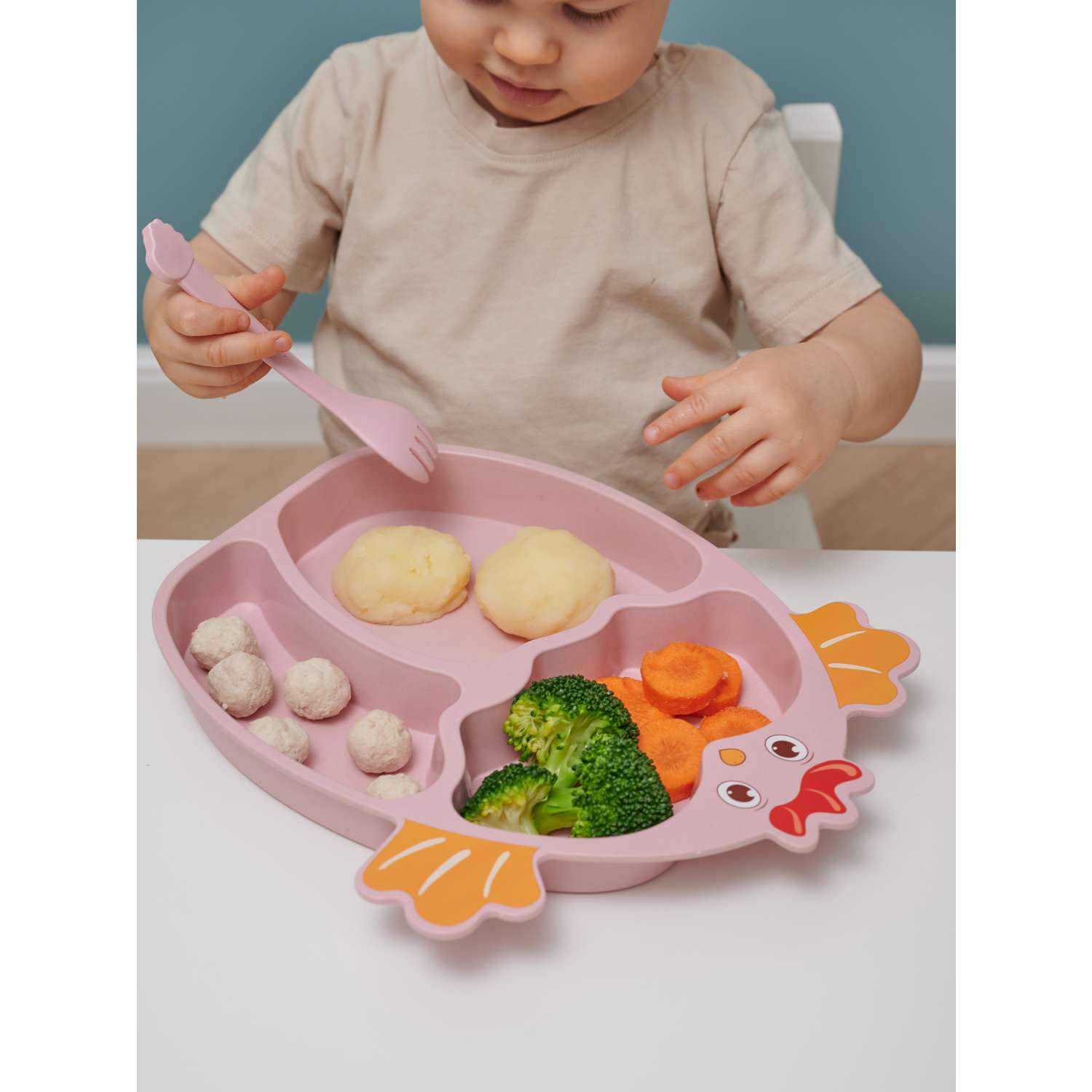 Набор детской посуды Добрый Филин Тарелка вилка ложка Цыпленок розоваый 4 предмета - фото 10