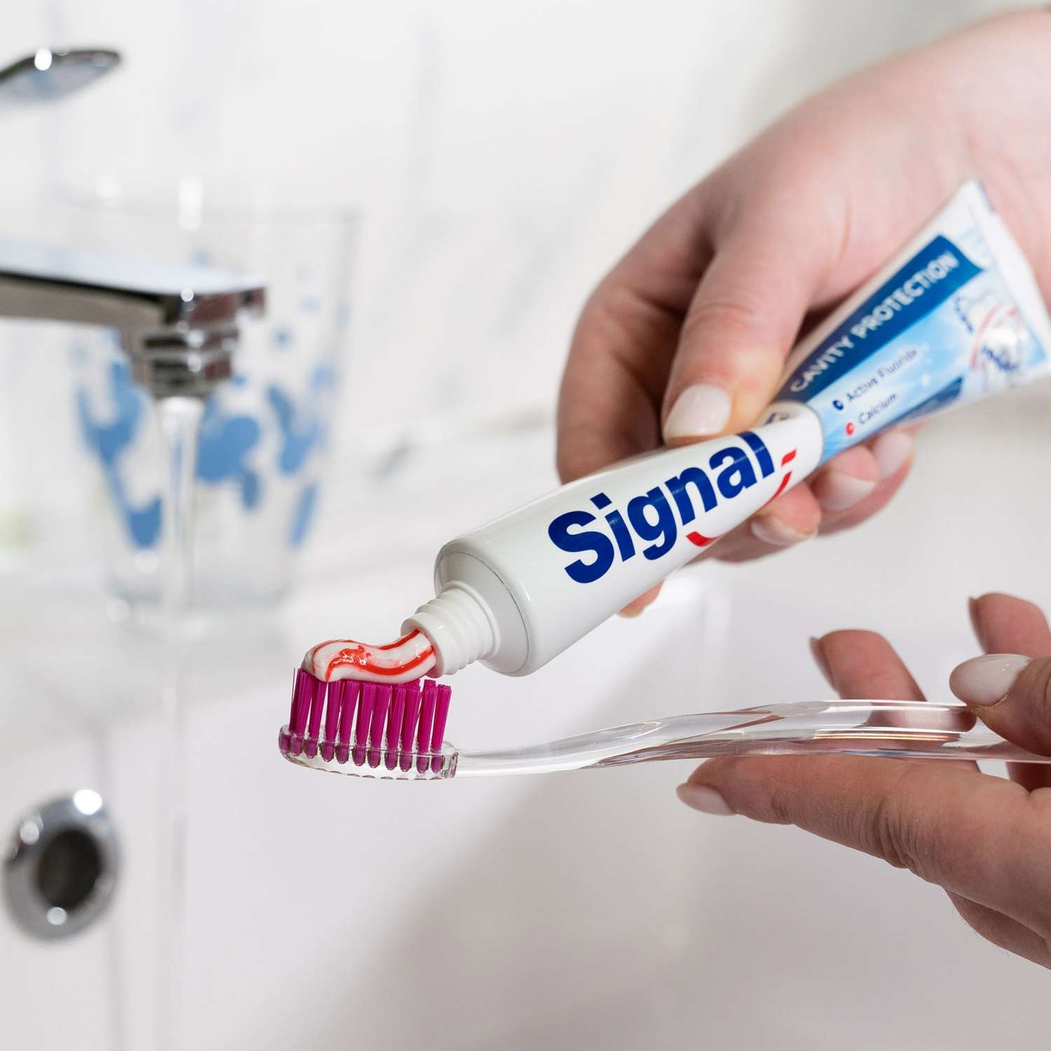 Зубная паста отбеливающая Signal CAVITY PROTECTION 75 мл - фото 4