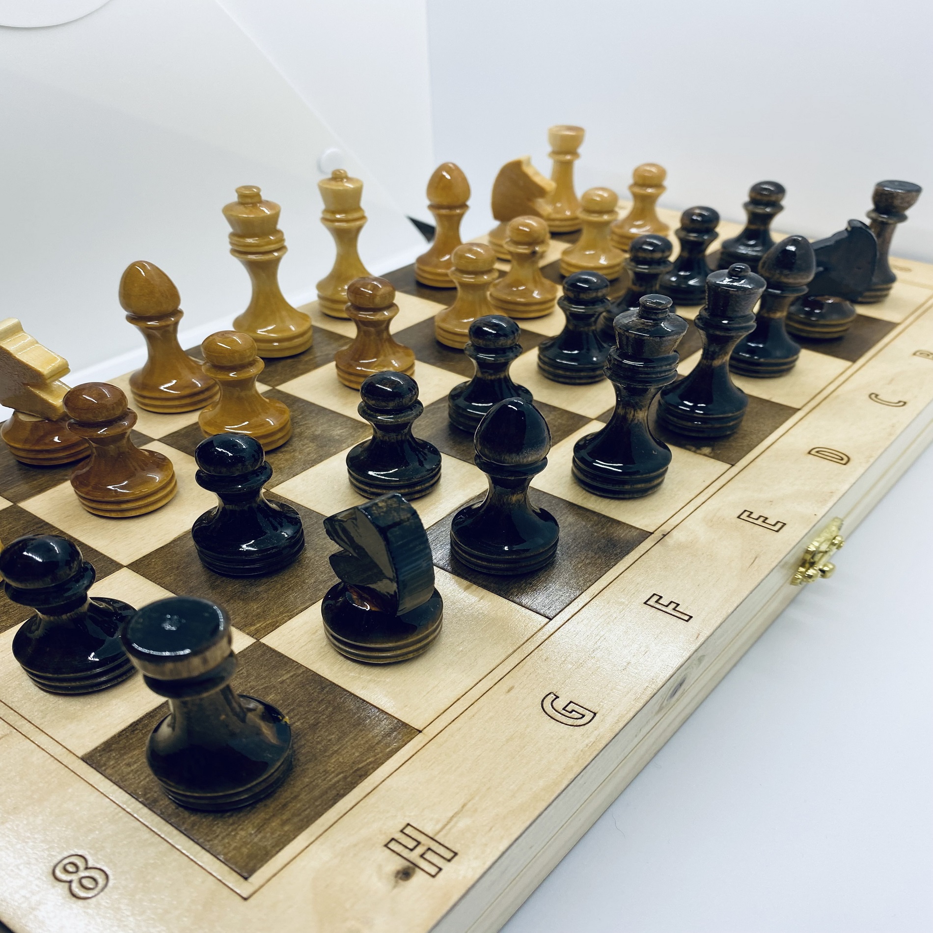 Шахматы Гроссмейстерские Мадагаскария Турнирные с доской 420х420 мм - фото 1