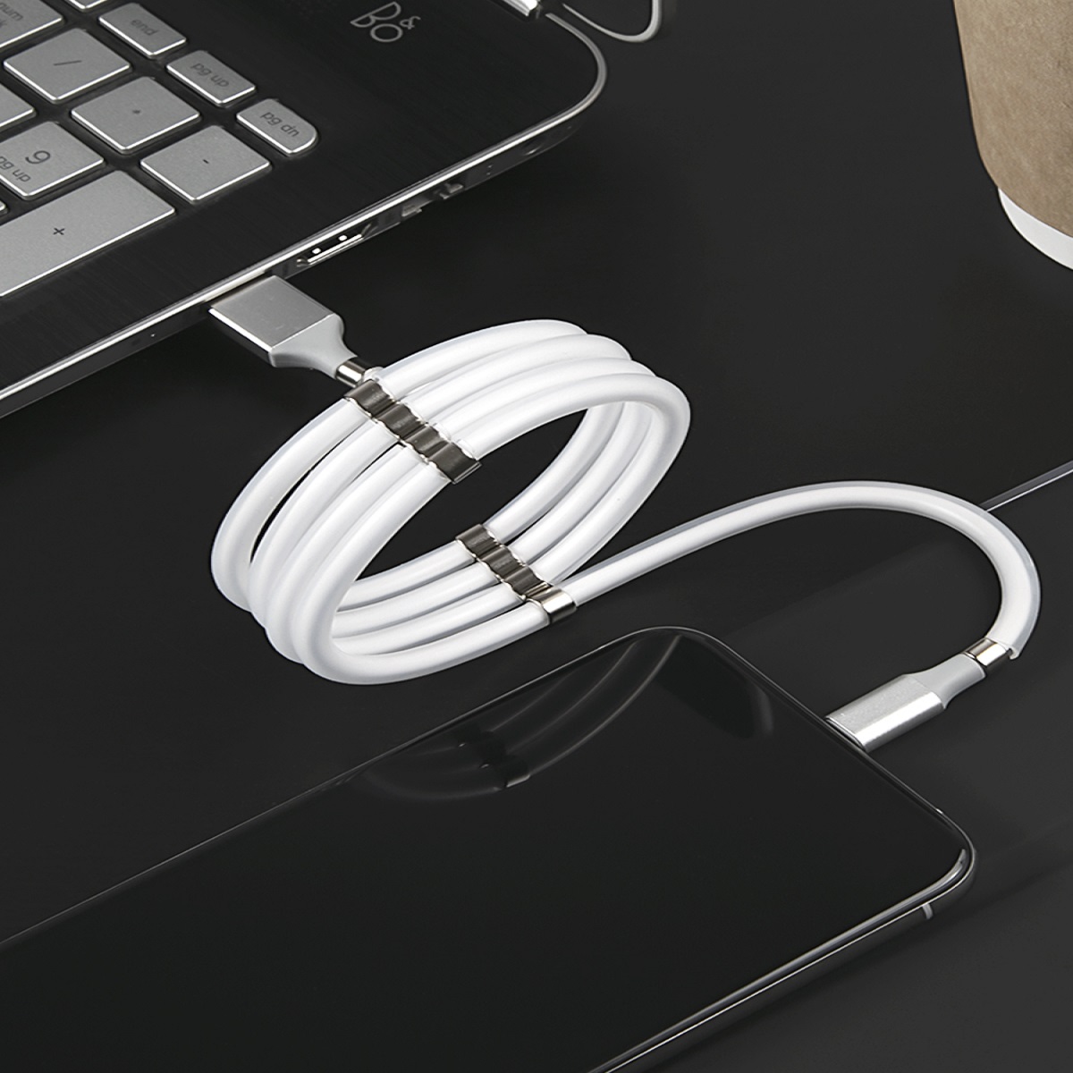 Дата-кабель mObility USB - Type-C белый скручивание на магнитах - фото 3