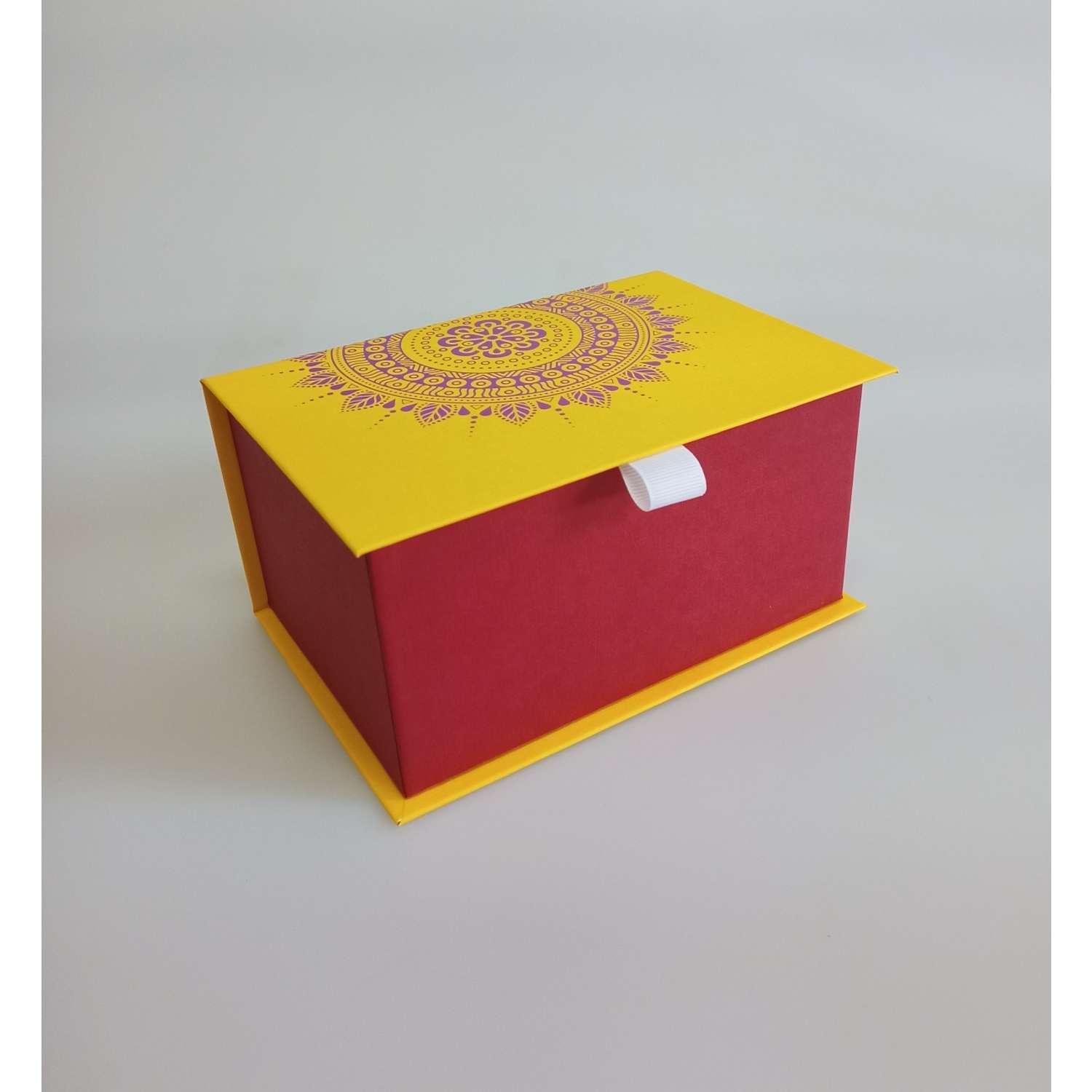 Коробка подарочная Cartonnage книжка Мандалы желтый красный - фото 1