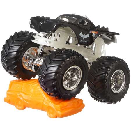 Машина Hot Wheels Monster Jam 1:64 Nite Glo Cage Бэтмен FLX51