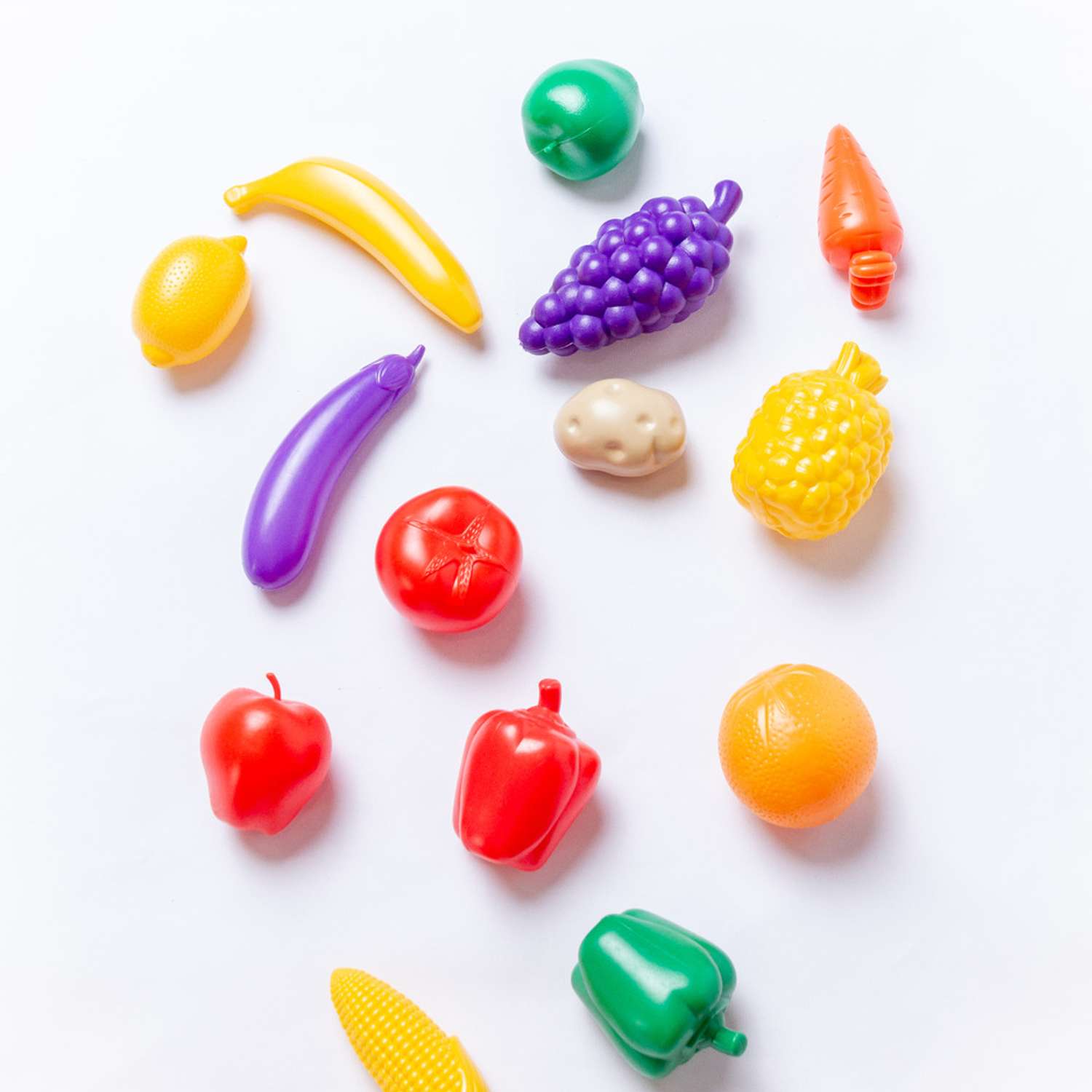 Набор игрушечных продуктов Green Plast овощи и фрукты в корзинке - фото 4