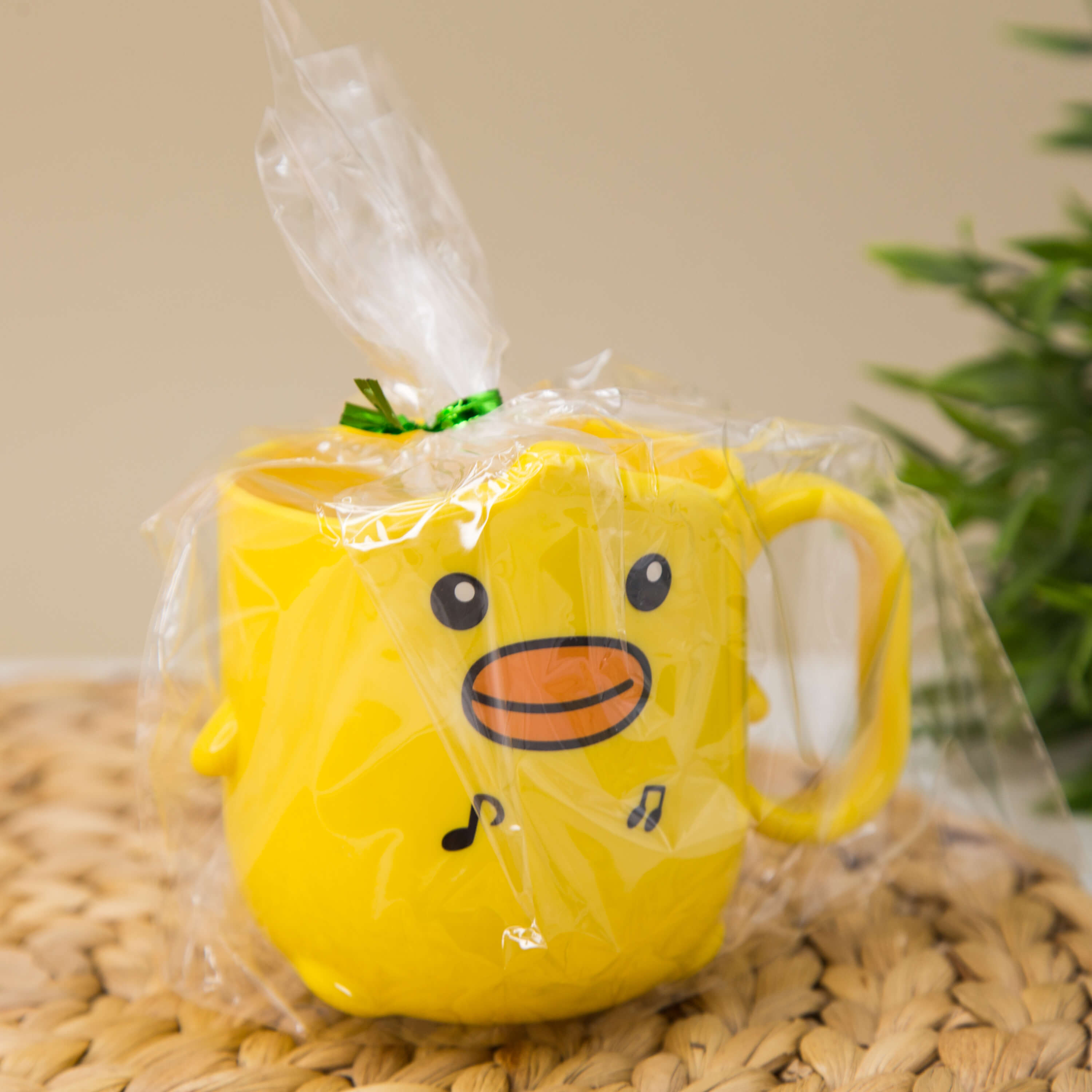 Кружка детская iLikeGift Little duck yellow - фото 3