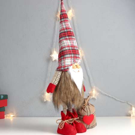 Кукла интерьерная Зимнее волшебство «Дед Мороз с мешком подарков в мохнатой шубе» 56х24х14 см