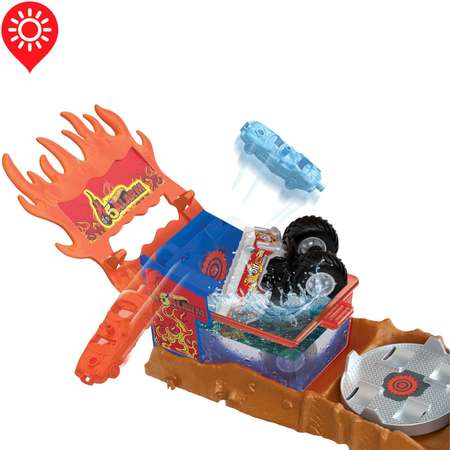 Набор игровой Hot Wheels Monster Trucks Arena World 5-Alarm Rescue Action HPN73