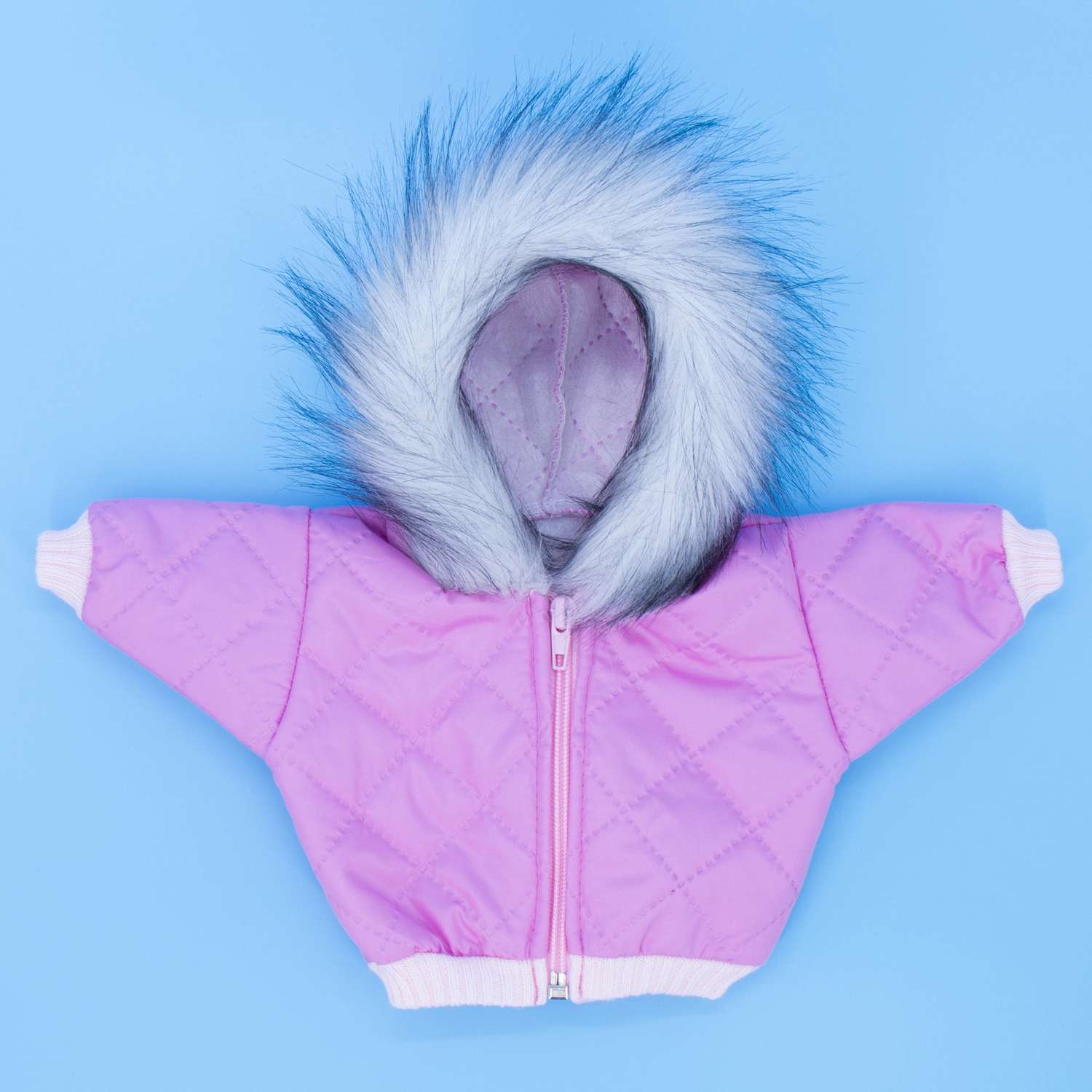 Комплект для пупса Модница 43-48 см: куртка с опушкой джинсы и шапочка 6120 цикламен-розовый 6120цикламен-розовый - фото 12