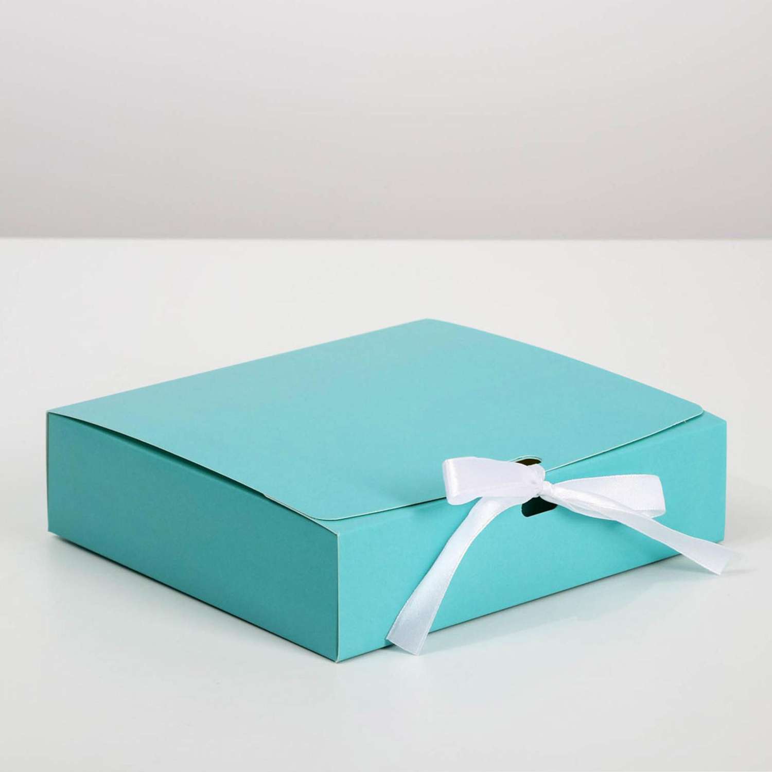 Коробка Арт Узор упаковочная подарочная складная Тиффани 20х18х5 см - фото 1