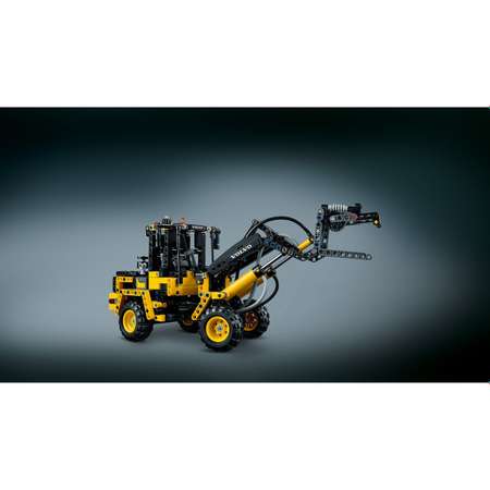 Конструктор LEGO Technic Экскаватор Volvo EW 160E (42053)