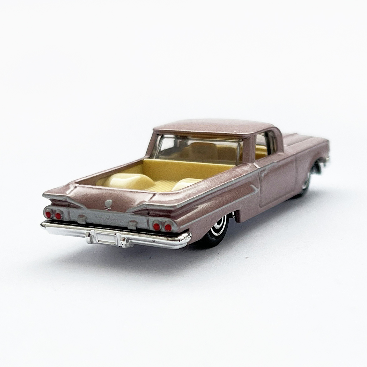 Пикап Matchbox Chevrolet 1960 Chevy EL Camino 60858 - фото 3