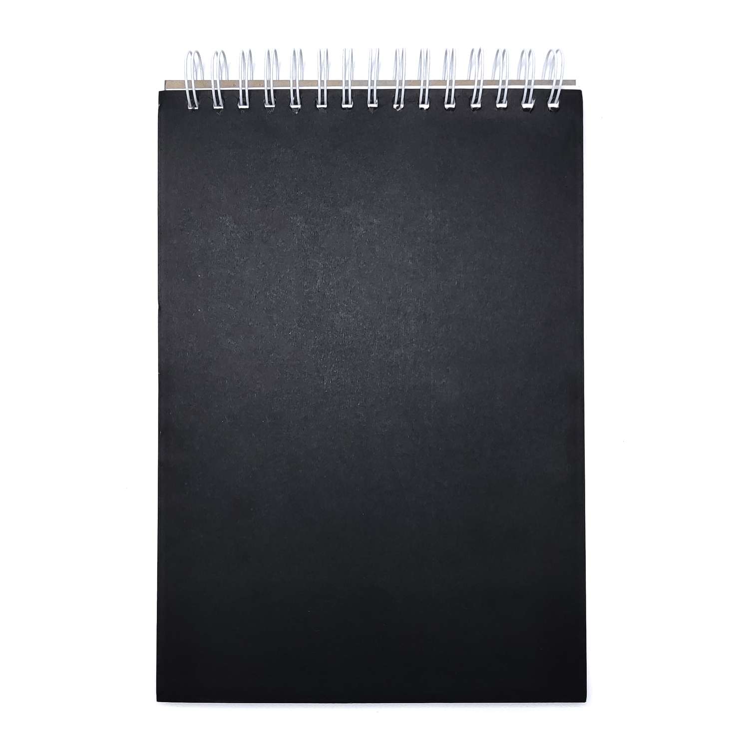 Скетчбук ПСВ А4 210грамм с черной обложкой вертикальный 60 листов - фото 1