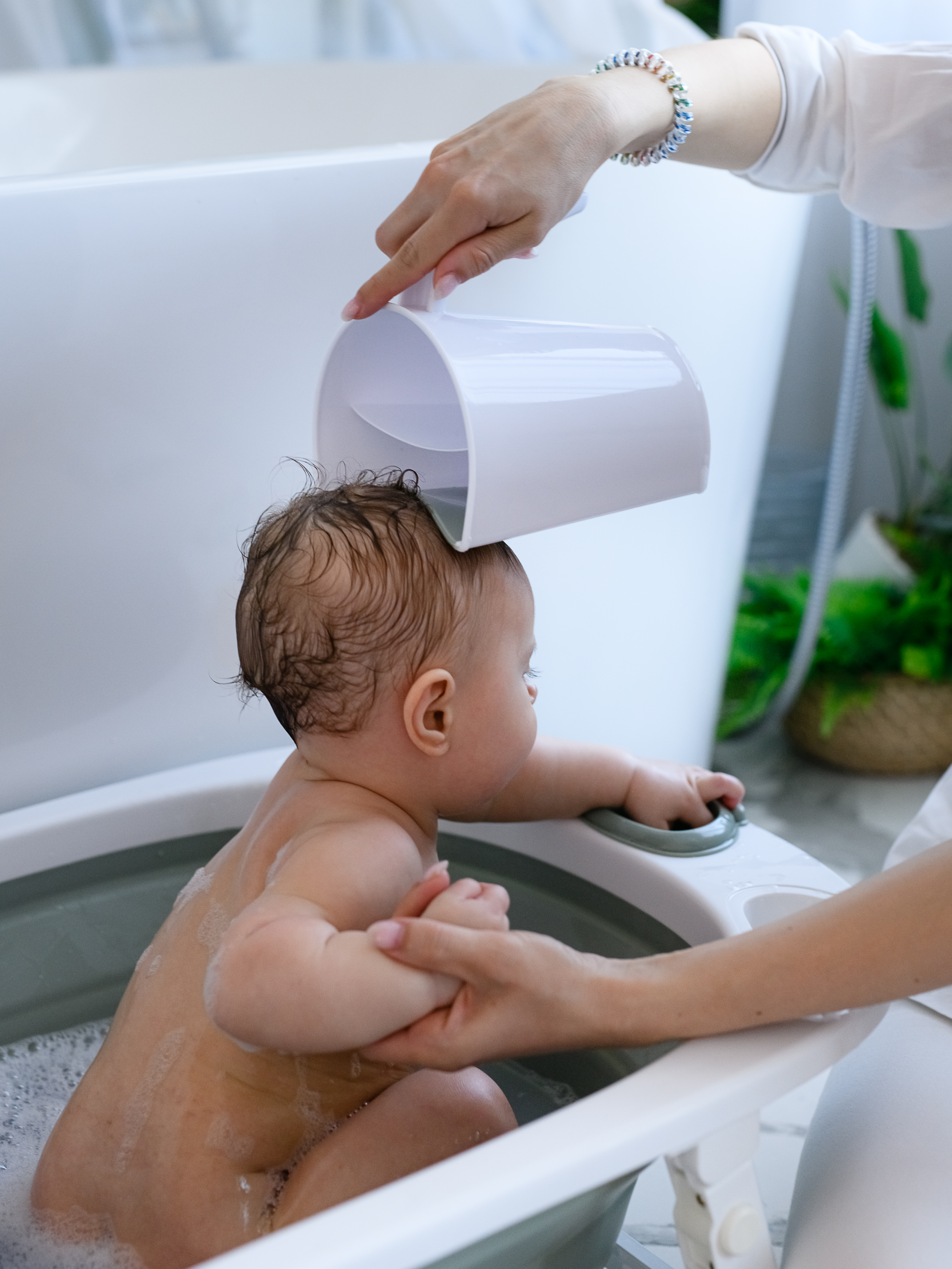 Ковш детский Miyoumi для купания и мытья головы - Sage - фото 7