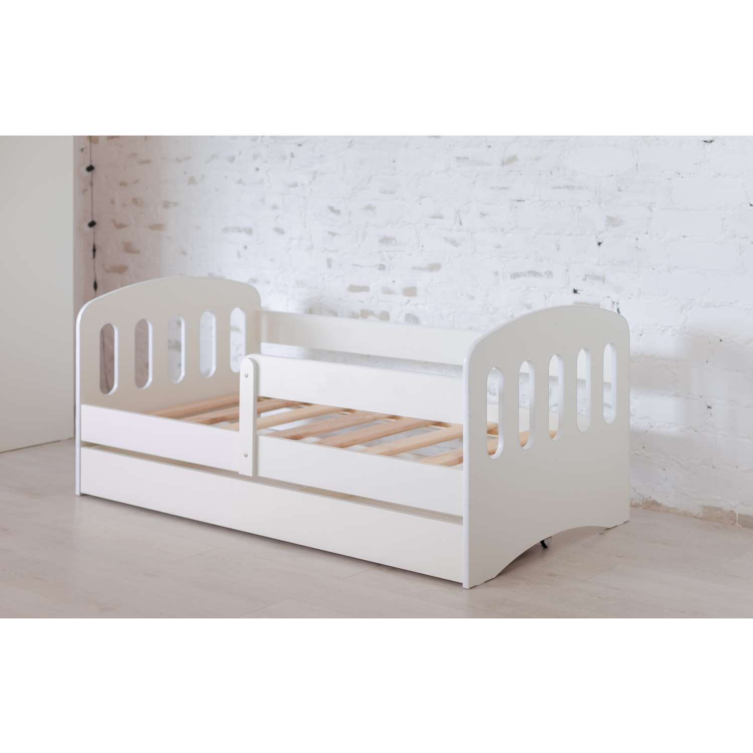 Кровать детская Мир Мебели «Малыш» белая - фото 2