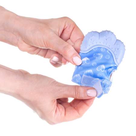 Прорезыватель силиконовый NDCG рукавичка от 3х до 12 месяцев голубой