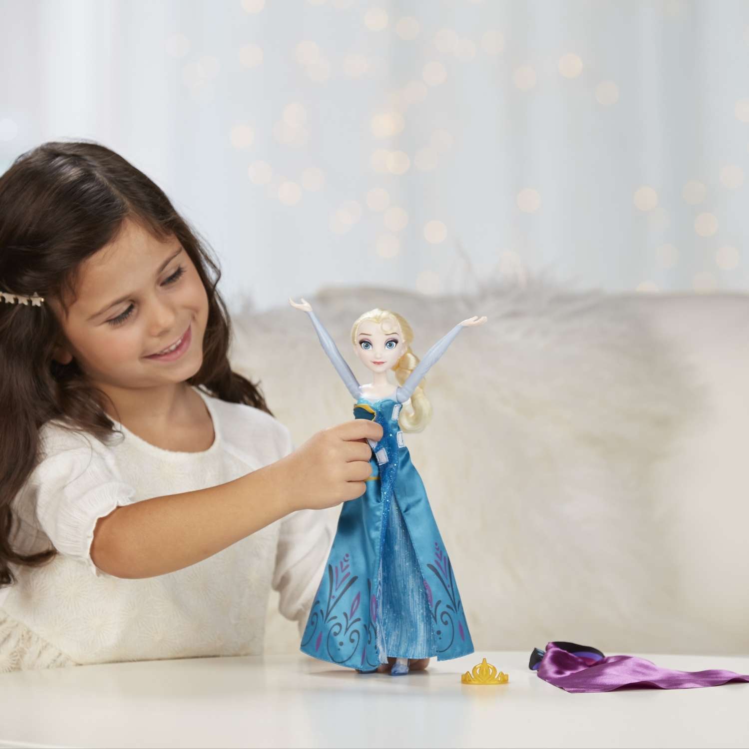 Кукла Princess Эльза в трансформирующемся наряде B9203EU4 - фото 5