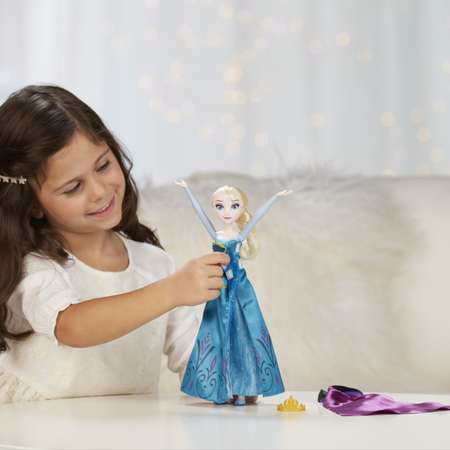 Кукла Princess Эльза в трансформирующемся наряде