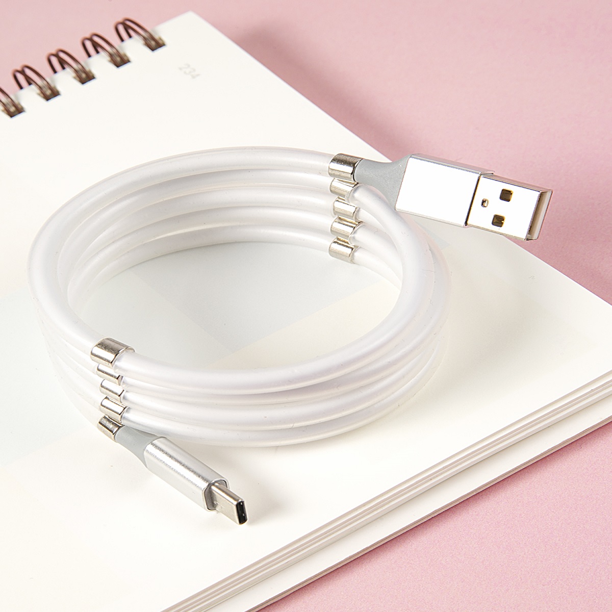 Дата-кабель mObility USB - Type-C белый скручивание на магнитах - фото 1