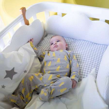 Набор бортиков в кроватку Happy Baby Бортики-облачка на завязках