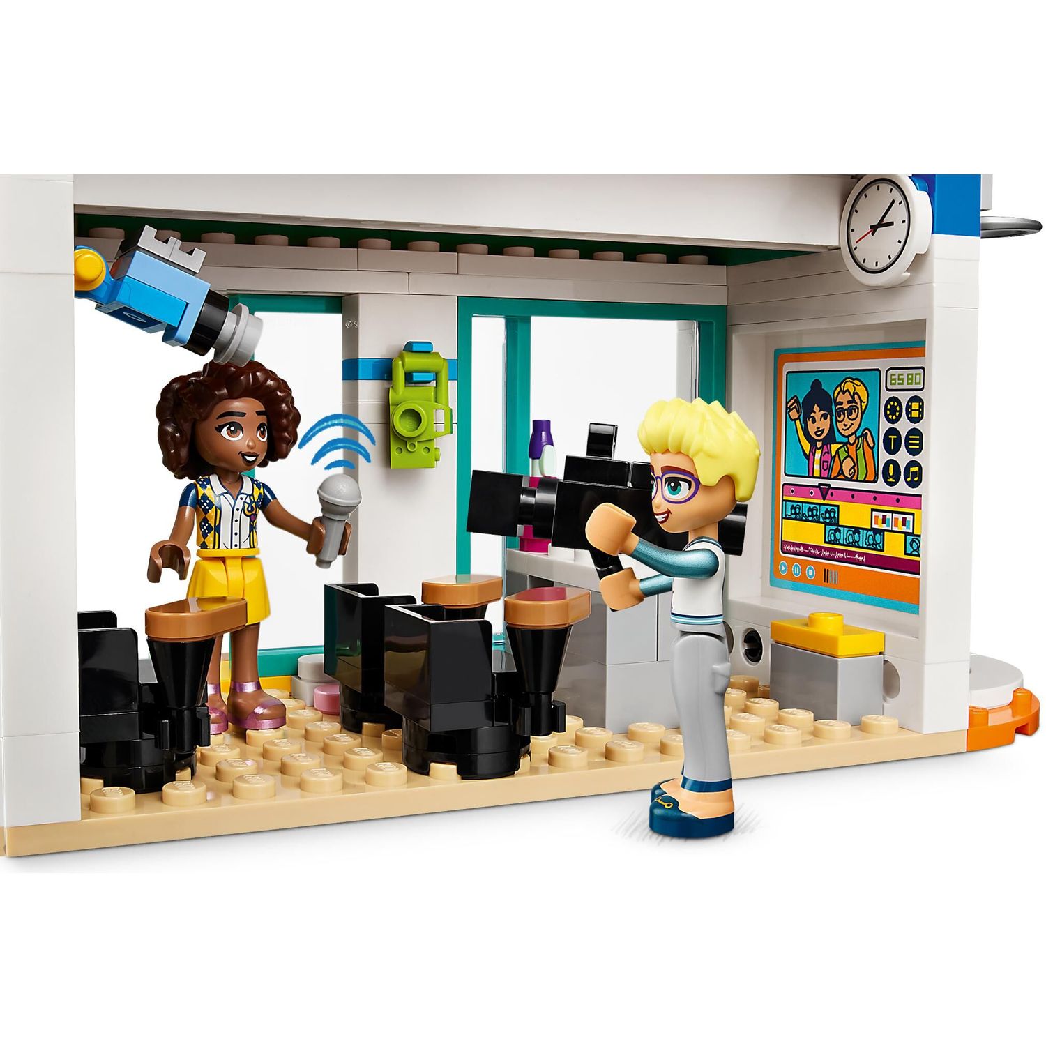 Конструктор LEGO Friends Международная школа Хартлейк 41731 - фото 7