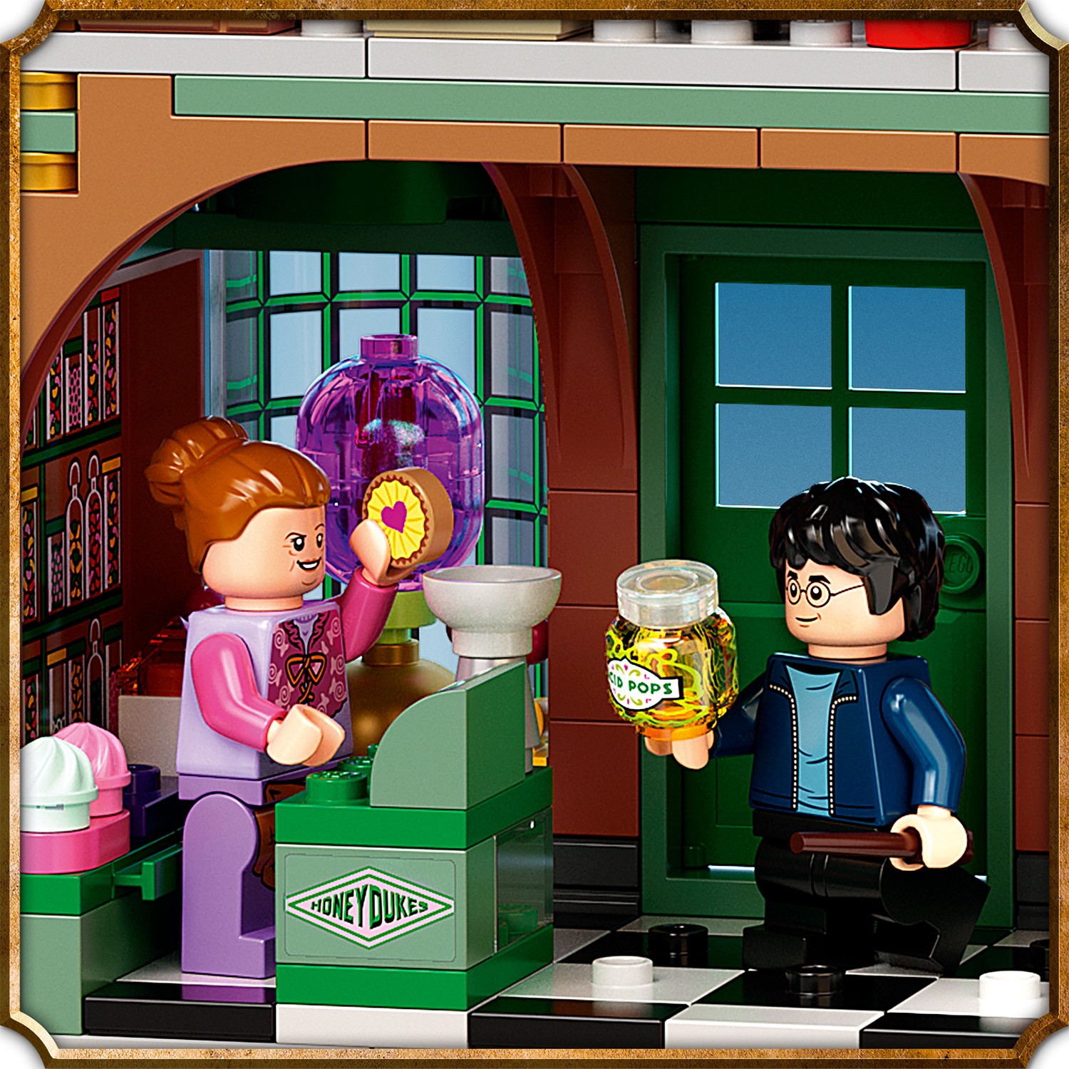 Конструктор LEGO Harry Potter Визит в деревню Хогсмид 76388 - фото 10