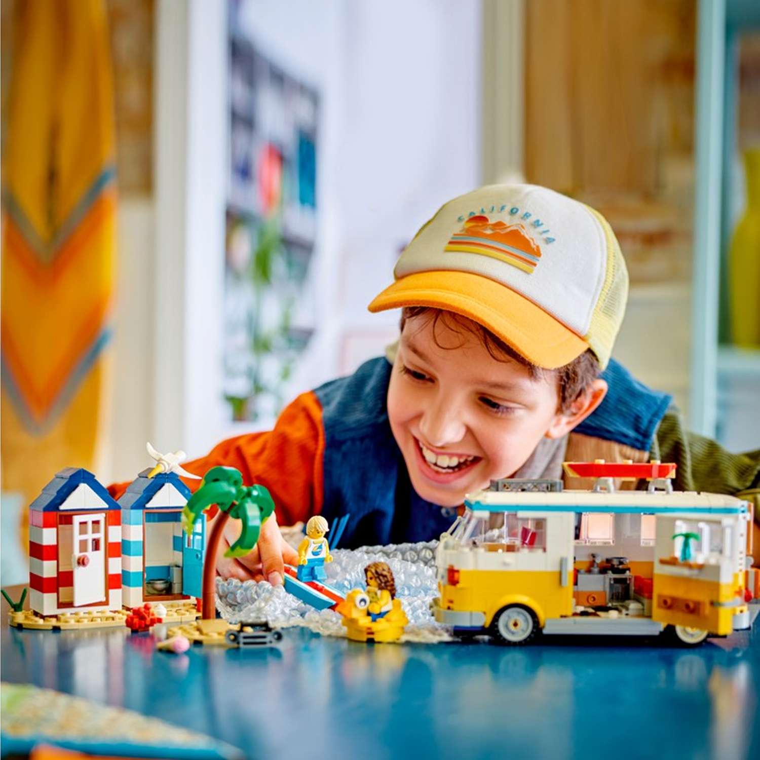 Конструктор детский LEGO Creator 3-in-1 Туристический фургон на пляже 31138 - фото 5